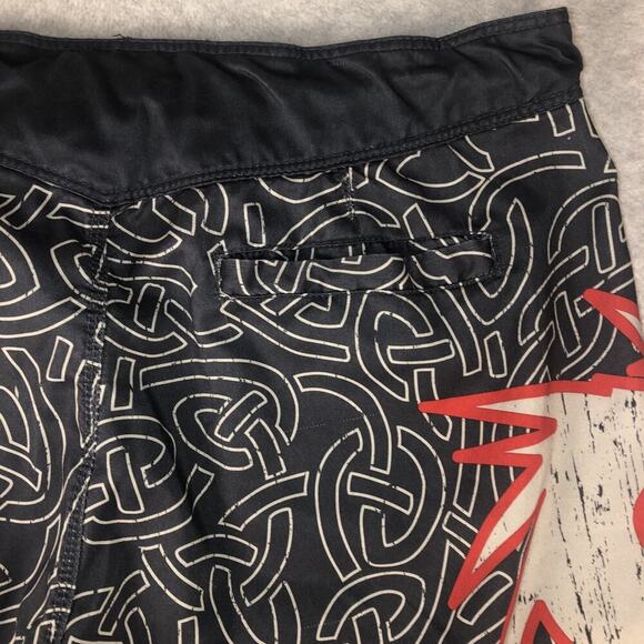 MMA Elite Shorts Mens XL Gray Black Board Skull Wings UFC Boxing Muay Thai Adult - Picture 8 of 12